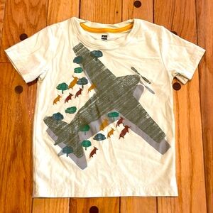 Like new Tea collection tshirt